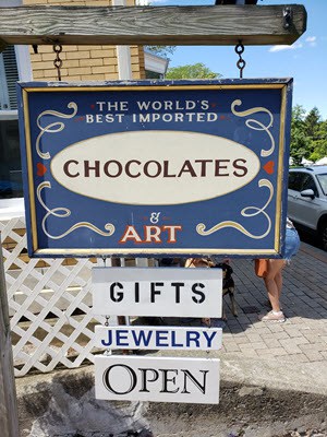 chocolate and art sign